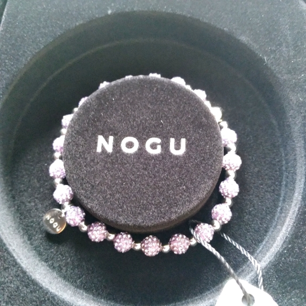Nogu bracelet.